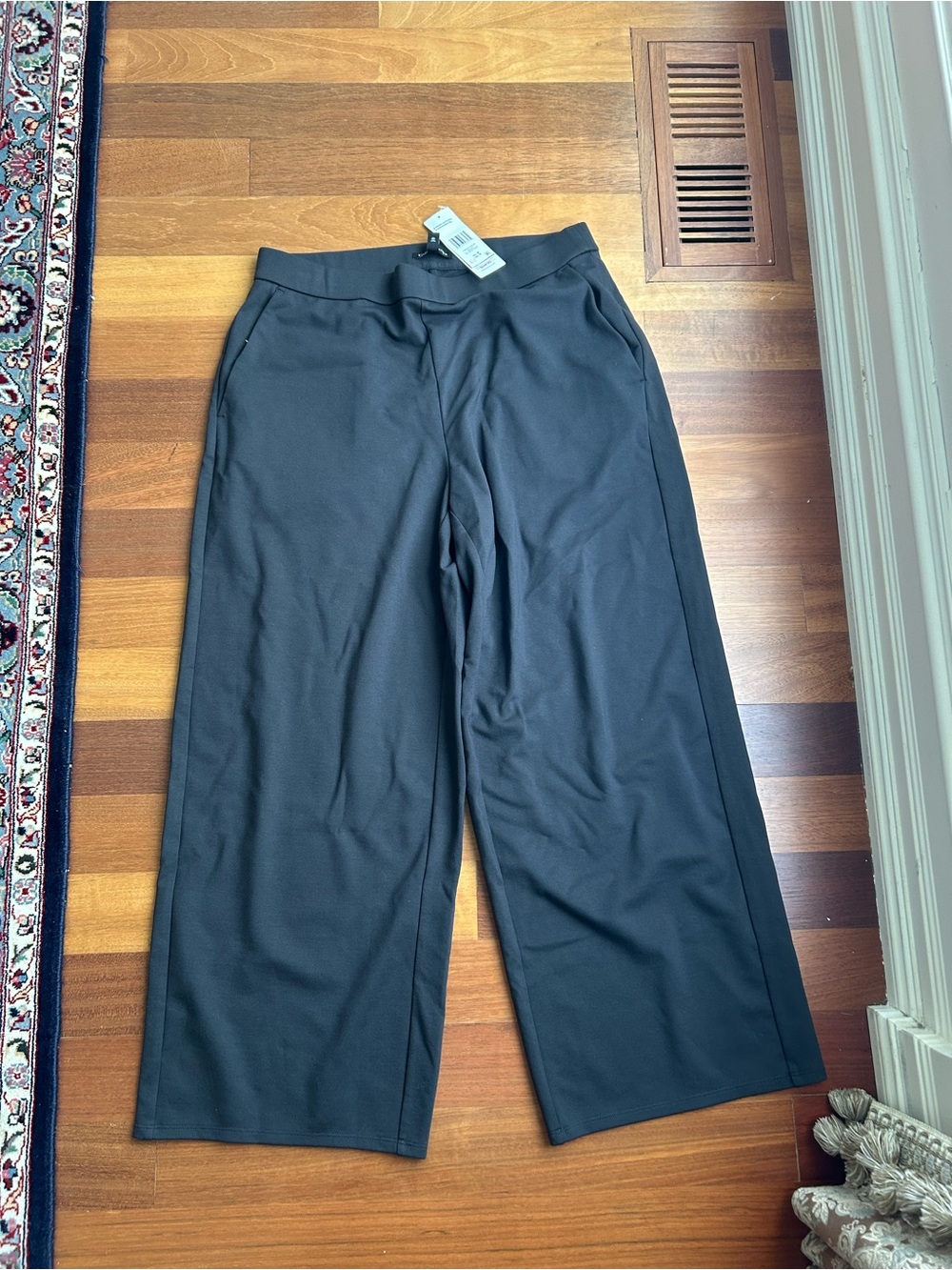 Eileen Fisher cropped knit pant